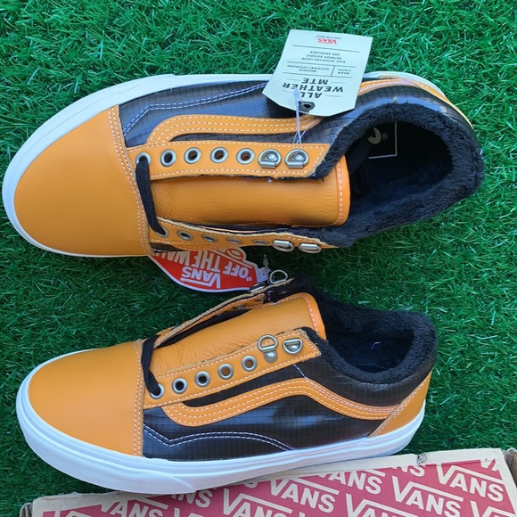 VANS OLD SKOOL MTE APRICOT/BLACK WMNS - Picture 15 of 17